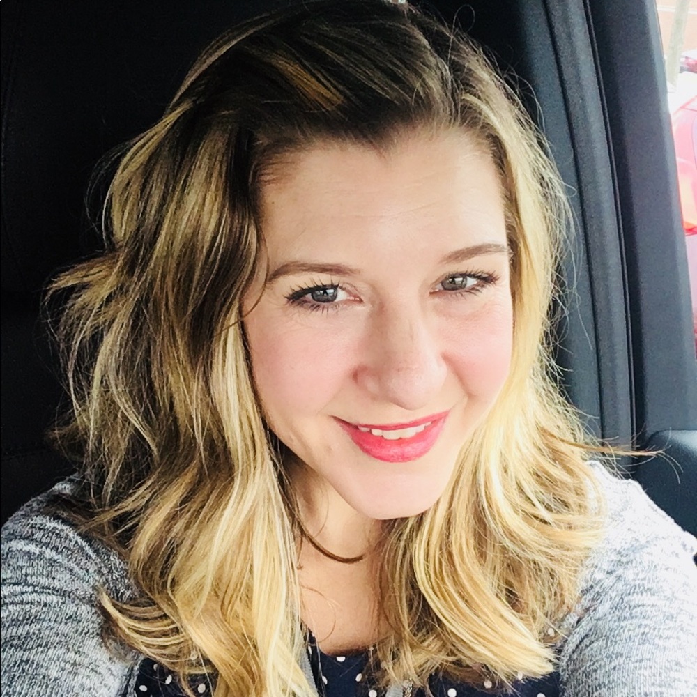 Meet your Posher, Jeannine
